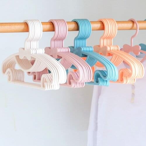 Olevo Clothes Hangers