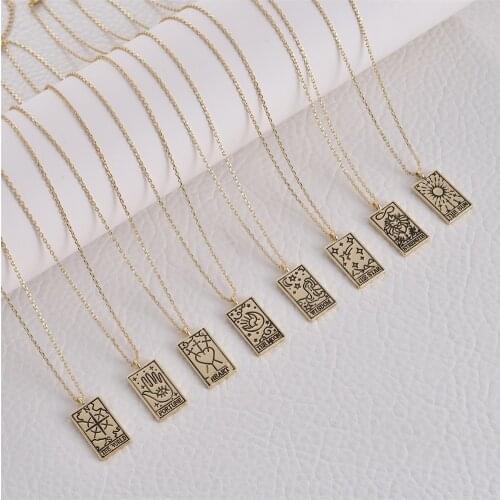 Vintage Square Amulet Necklace Tarot Card Pendant Necklace Fortune Fortune Star World Sun Moon Symbolic Friendship Necklaces