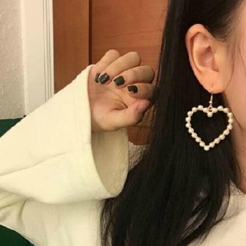 E0286 New Arrival Gold Color Love Heart Drop Earrings For Women Korean Style Pearl Dangle Earrings Fashion Party Wedding Jewelry