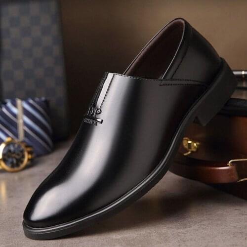 Slip on Leather Mens Casual Shoes Breathable High Quality Mens Casual Shoes Business Banquet Workplace Mens Casual Flat Shoes