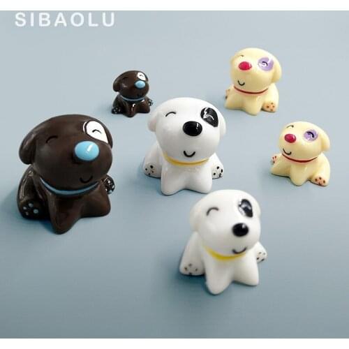 Sitting Dog toy Miniature Figurine Bonsai Decoration mini fairy garden animal statue resin craft Home Car Ornament gift