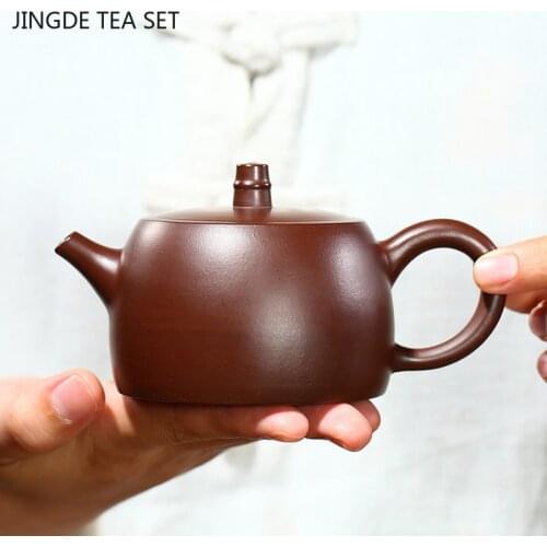 Yixing Classic Tea Pot Purple Clay Teapot Beauty Kettle Raw Ore Handmade Teaware Tie Guanyin Chinese Tea Ceremony Gifts 220ml