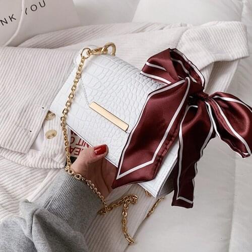 Design High-quality Crocodile Pattern Handbag 2021 New Fashion Messenger Bag Hot Chain Square Bag Shoulder Bag Width: 19cm