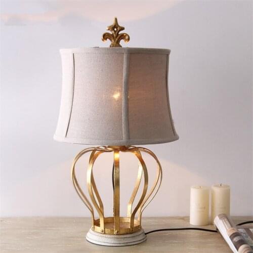 Creative Crown Fabric Lampshade Table Lamps American Country Living Room Bedroom Bedside Lamp Retro Gold Foil Iron Deco Fixtures