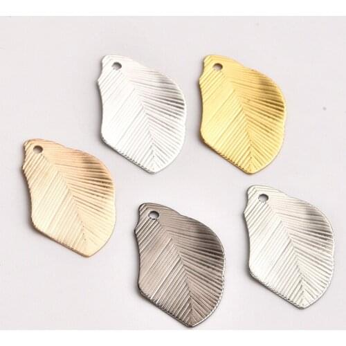 14 * 21MM Copper Plated 5 Color Leaf Charm DIY Jewelry Retro Bracelet Necklace Pendant Charm