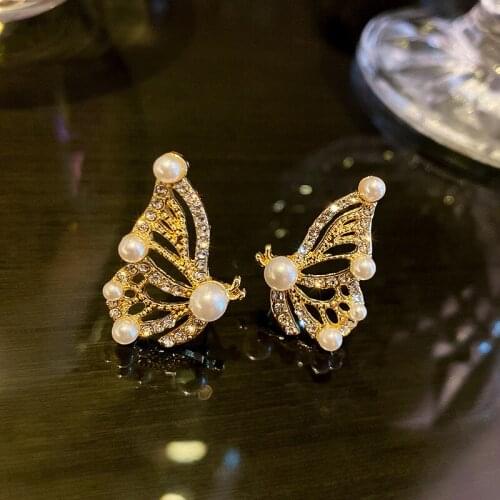 2021 New Arrival Trendy Rhinestone Simulated Butterfly Dangle Earrings For Women Sweet Fashion Crystal Pendant Jewelry