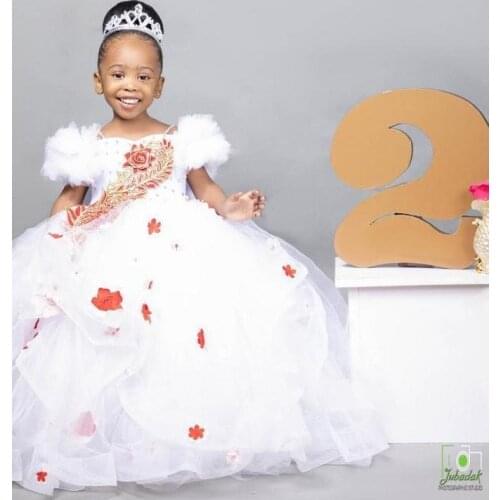 Lace Crystals Flower Girl Dresses Spaghetti Ball Gown Tulle Little Girl Wedding Dresses Cheap Communion Pageant Dresses Gowns