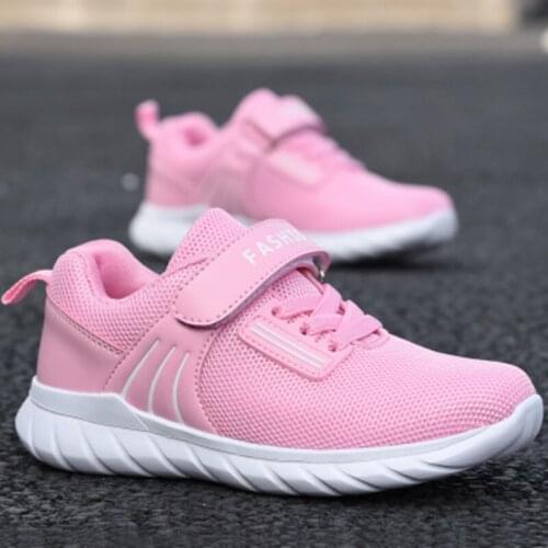 Korean childrens breathable mesh shoes 2020 spring new middle and large childrens sports shoes boys and girls casual shoes