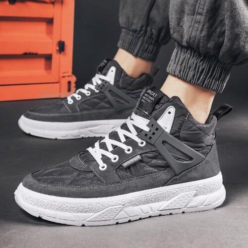 Fashion Men Casual Shoes Comfortable Keep warm Men Sneakers Lace-up Thick bottom Non-slip High Top Leisure shoes