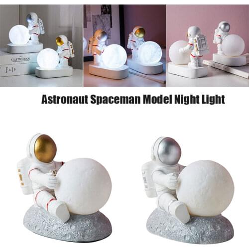 Astronaut Moon Lamp Decoration Figurine Space Themed Table Ornament Spaceman Resin Night Light for Kids Bedside Home E7