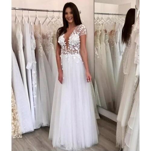 Chic Tulle A Line Wedding Dress Cap Short Sleeve Floor Length Wedding Gowns V-Neck 3D Flowers Appliques Wedding Dresses