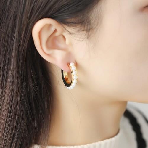 Brass With 18k Gold C Shape Faux Pearl Drop Earrings Women Jewelry Party T Show Gown Punk Gothic Top Runway Rare Korean Japan