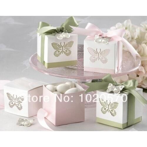 Wedding Favor Laser-cut Butterfly Favor Boxes Ribbons and Metal Butterfly Pendant Included 100PCS/LOT