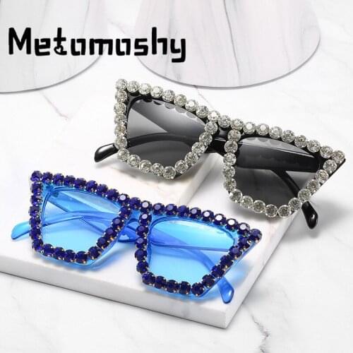 2021 New Big Frame Studded Fashion Sunglasses Women Sunglasses Big Frame Vintage Square Sunglasses Uv400 Oculos Feminino