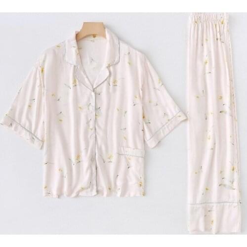 2021 New Yellow Lily Sweet Satin Print Pajamas for Women Short Sleeve Trouser Suits Viscose Two Piece Set Autumn Sleepwear