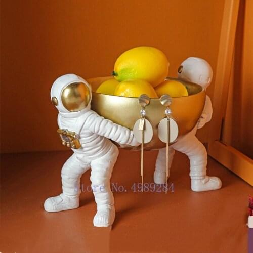 Creative Astronaut Planet Cartoon Desktop Storage Ornaments Porch Key Living Room Fruit Plate Modern Home Decoration Figurine