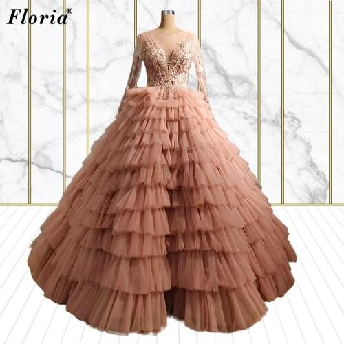 Blush Pink Lace Celebrity Dresses A-Line Long Sleeves Formal Evening Gowns Vintage Runaway Dresses Vestido De Fiesta De Boda
