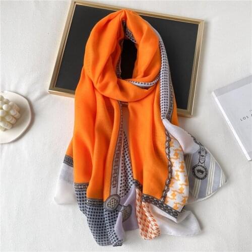 Winter Scarf Women Cotton Beach Shawls Neckerchief New Female Pashmina Foulard Headscarf Bufanda Elegant Head Wraps Hijab 2021