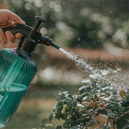 2L Gardening Watering Can Plastic Misting Spray Bottle Air Pressure Water Misting Bottle Gardening Plants Cleaning Water Gun