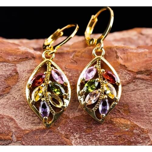Exquisite Hollow Leaf Hoop Earrings for Women Colorful Crystal Stone Drop Earrings Gold Color Charming Party Jewelry Gift