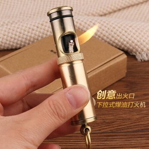 2021 new metal retro kerosene lighter outdoor convenient waterproof hand-made vintage cotton oil lighter personalized gift