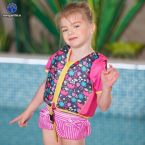 Megartico life jacket for kids kayak life vests swimming life vest children short sleeve adjustable strap swim trainer vest