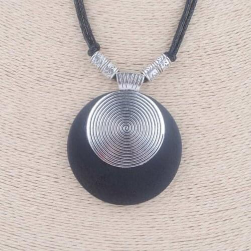 Vintage woman Necklaces jewelry statement necklaces pendants alloy wooden pendant collares mujer choker necklace Long Necklace