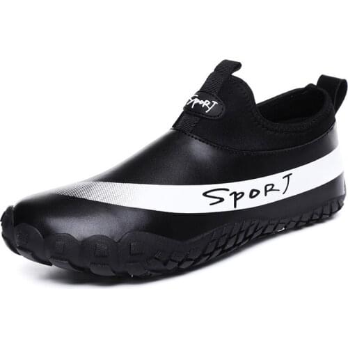 Oversized mens rainboot Non slip leather casual water shoes black non slip rain shoes Leather mens water boots