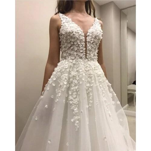 Long Tulle Flowers Wedding Dresses for Bride 2021 A Line Sleeveless V Neck Appliques Bridal Gowns vestido de noiva