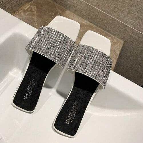 Womens shoes slippers outdoor wear summer 2019 new summer flash diamond shiny flat beach shoes