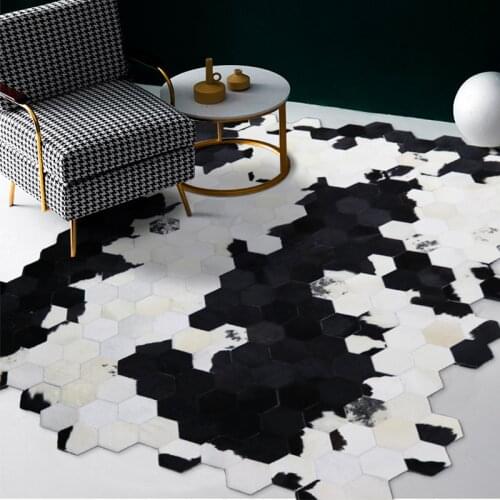 Irregular Shaped Cowhide Fur Handmade Patchwork Rug Big Size Diamond Plaid Unique Black and White Fur Decoration Bedroom Carpet
