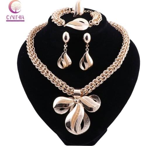 New Exquisite Dubai Jewelry Set Luxury Gold Color Big Nigerian Wedding African Beads Necklace Earrings Set Costume New Design