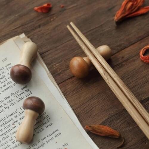 2Pcs Chopstick Rest Mushroom Storage Rack Chopsticks Holder Realistic Nice Gift Wooden Chinese Korean Japanese Kitchen Supplies