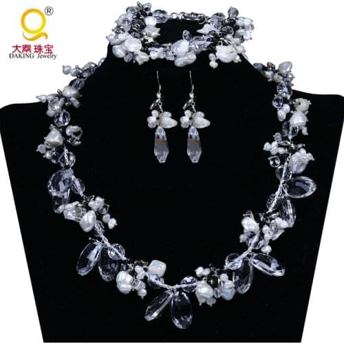 Fashion pearl jewelry set for women necklace ,bracelet ,earrings charm stone accessaries