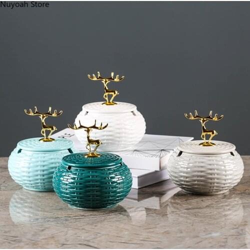 Golden Elk Woven Ceramic Ashtray Living Room with Cover Anti-fly Ash Storage Box European-style Household Decoration Accessories
