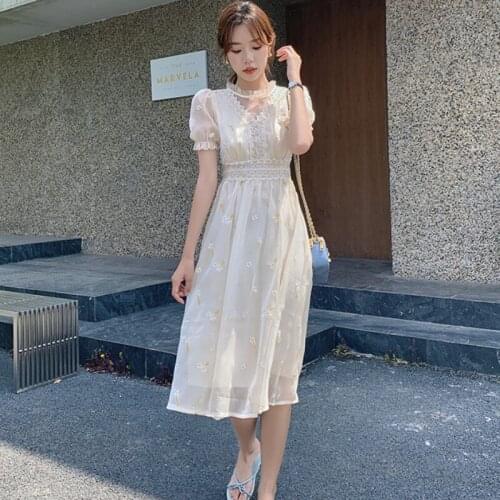 Vintage Elegant Sweet Lace Patchwork Chiffon Embroidery Fairy Dress 2021 Summer Temperament Puff Sleeve High Waist Party Dresses