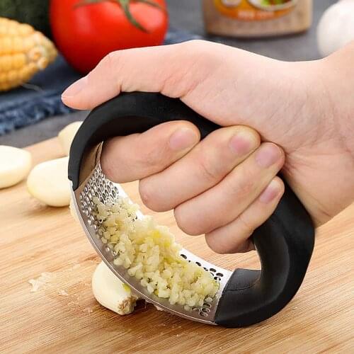 Stainless Steel Garlic Presses Manual Garlic Mincer Chopping Garlic Tools Curve Fruit Vegetable Tools Kitchen Gadgets
