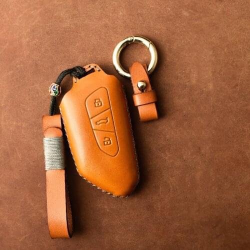 Genuine Leather Car Remote Key Case Cover Fob For Volkswagen VW Golf 8 MK8 For Skoda Octavia Key Protector Shell Bag Accessories