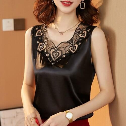 M-4XL Camisole & Tanks Womens Sleeveless Embroidered Lace Top Fashion Korean Summer Vest shirt Plus size Camis