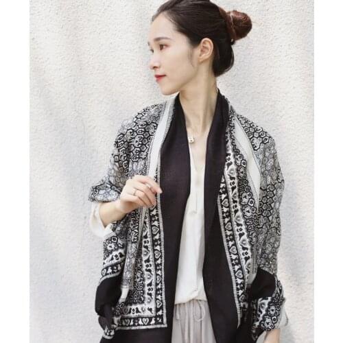 Wool cashmere shawl Scarf Women autumn Large size black white winter classic old pattern wool scarf printed wool shawl