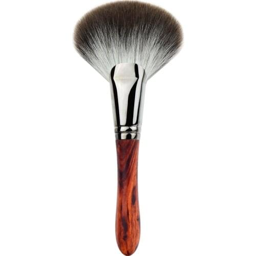 V05 Professional Handmade Makeup Brush Soft Snow Fox Hair Large Fan Shape Face Powder Brush Red Sandalwood Make Up Brushes
