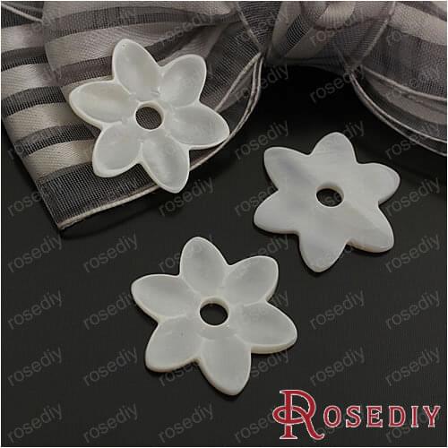 Wholesale 21mm Original Color Hand-carved Flower Natural Freshwater Shell Beads Diy Jewelry Findings 4 Pieces(JM6035)