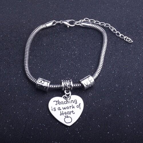 Teaching Is A Work Of Heart Charm Bracelet Apple Love Heart Chain Beads Bangle Teacher Pendant Gift Pendant Wristband Jewelry