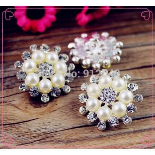 141123104,Coat buttons.Rhinestone buttons.Duckbill glass with diamond buckle.Clothing decorative buckle..Decorative buttons