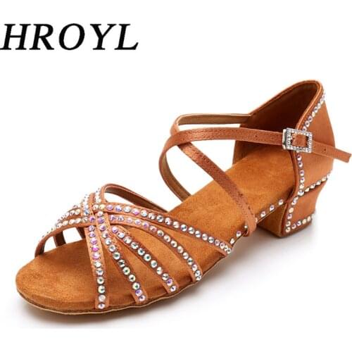 2020 New Latin Dance Shoes Kids Performance Sparkly Dancing Shoes Ballroom Shoes Low Heel Women Sandals Soft Salsa Dance Shoes