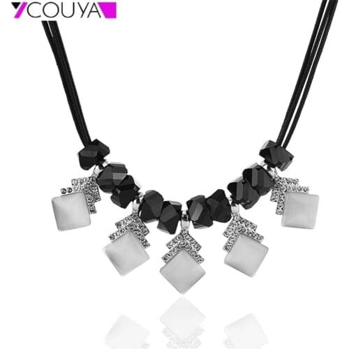Retro and Fashion Necklace Black Stone Pendant Necklace Bohemia Charm Handicrafts Geometric Element Women Clothing Accessories