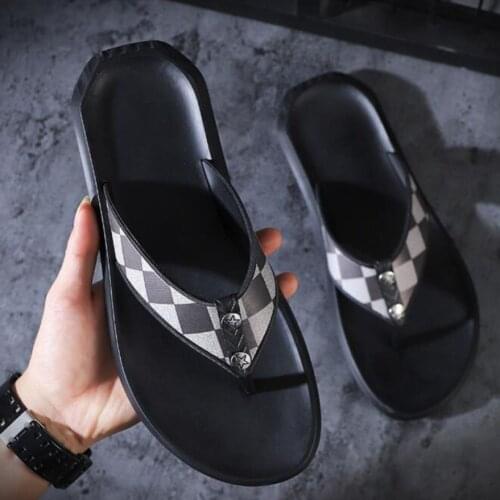 Flip flops man beach sandals New summer mens slippers high quality non-slip Zapatos Hombre casual shoes slippers