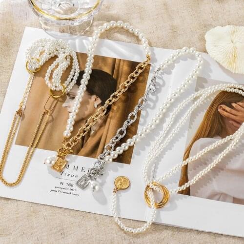 Fashion Party Vintage Luxury Pearl Necklaces For Women Gold Metal Round Hanging Necklaces 2021 Trend Female Modern Jewelry Gift