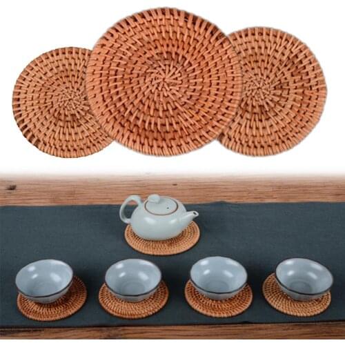 1PC Round Natural Rattan Coasters Bowl Pad Handmade Insulation Placemats Table Padding Cup Mats Kitchen Decoration Accessories