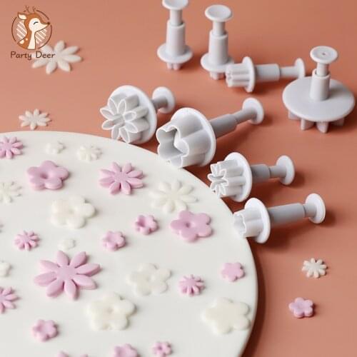 4Pcs/Set Plum Blossom Flower Plunger Fondant Daisy Cutter Sugarcraft Cake Decorating Tools DIY Cookie Stamper Baking Accessories